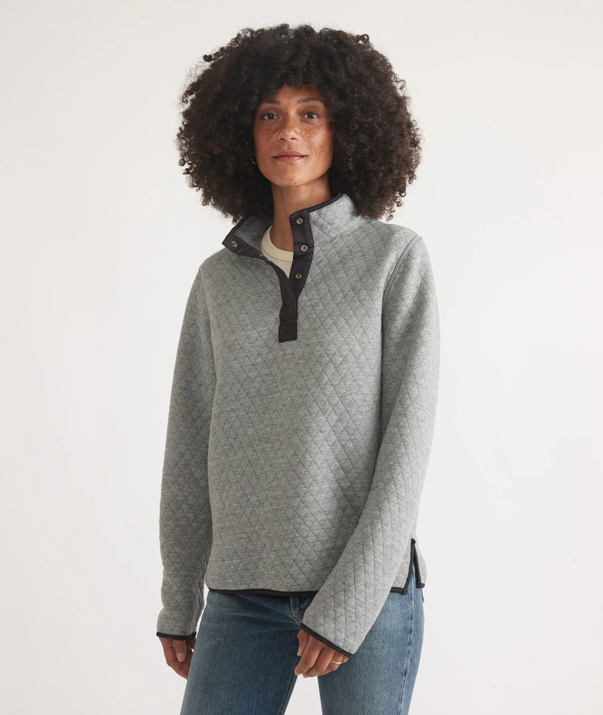 Women's Reversible Corbet Pullover in Charcoal/Mid Heather Grey - Image 2