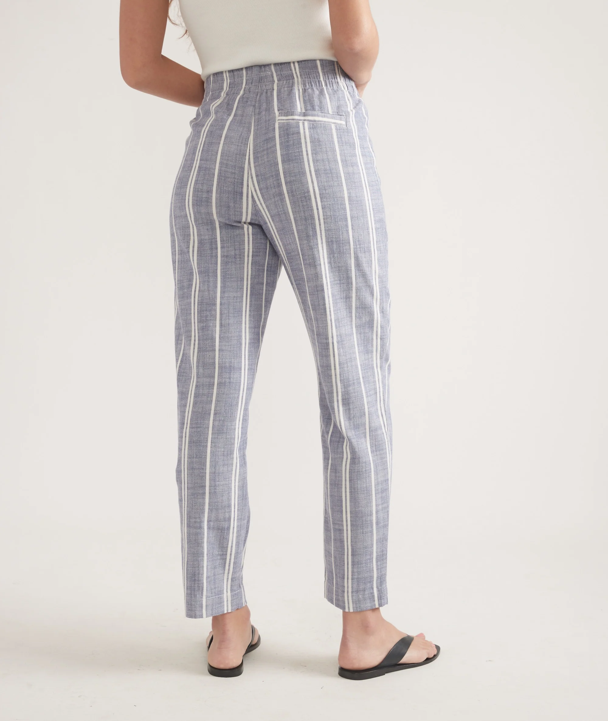 Elle Relaxed Crop Pant - Image 5