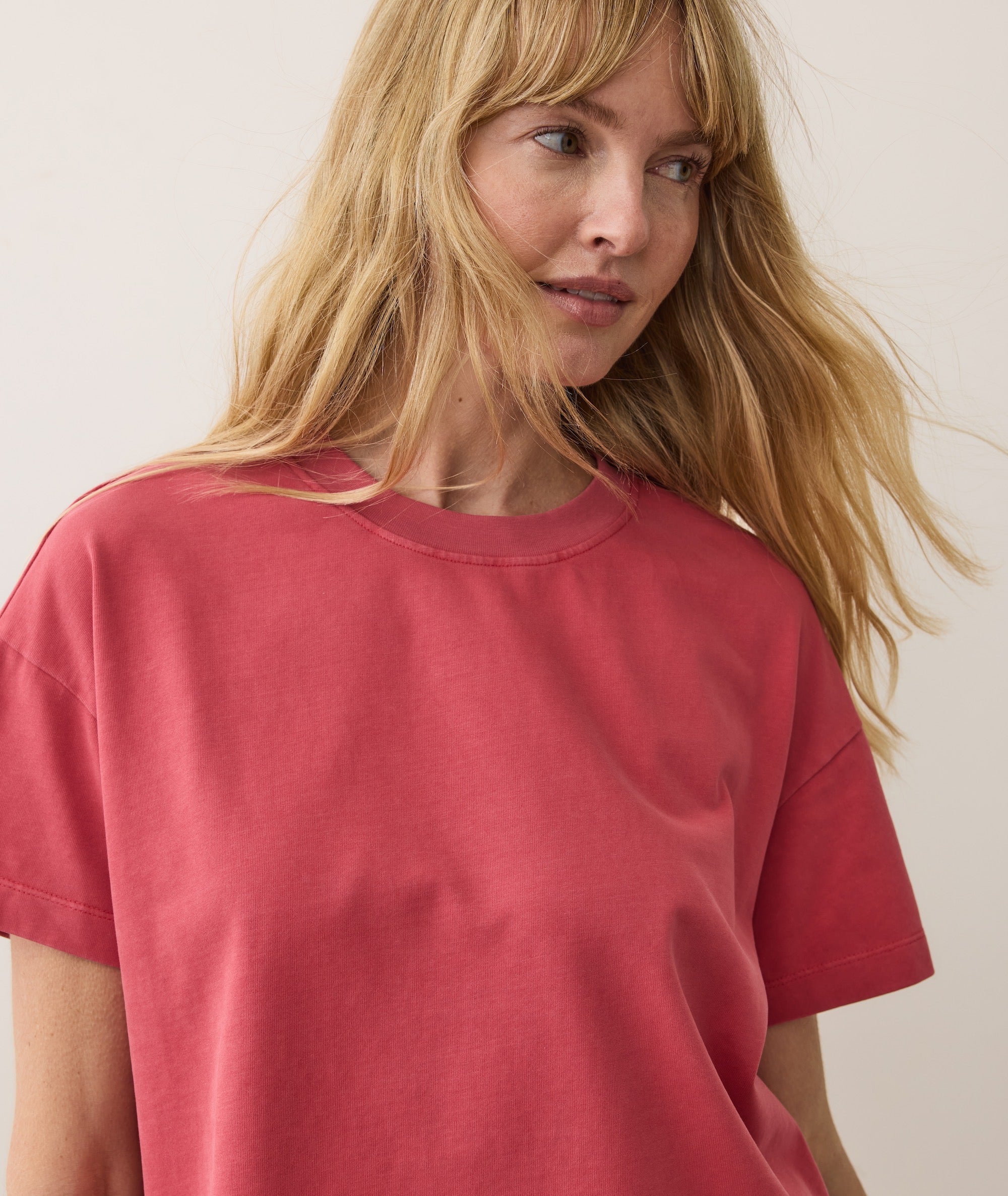 Women's Luxe Sueded Tee in Baked Apple - Image 4